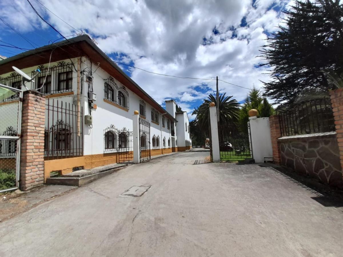 Hotel Casa De Peregrinos Ipiales Exterior photo